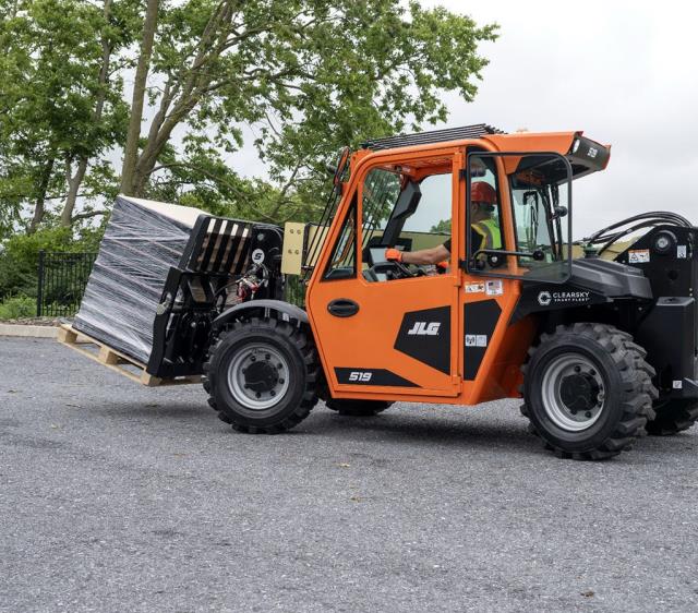 Where to rent TELEHANDLER, 519 JLG in Livingston TN